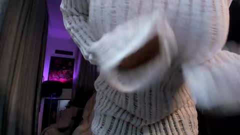 Carla online show from October 27, 9:41 pm