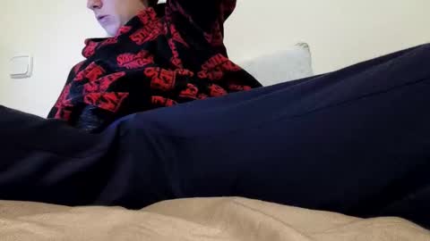 Snapshot of unknownuser414606 chatting on November 18, 2:06 am unknownuser414606 online show from November 18, 2:06 am