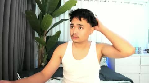 Miss online show from December 4, 4:11 am