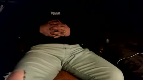 untouchableace84 online show from December 18, 12:17 am