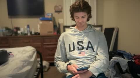 Snapshot of unverifiedbwc chatting on October 31, 6:09 pm Stepbro online show from October 31, 6:09 pm