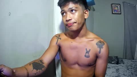 Snapshot of ur_asianpinoy chatting on November 3, 7:04 pm ur_asianpinoy online show from November 3, 7:04 pm