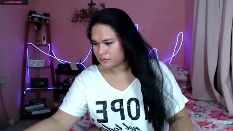 Snapshot of ur_baby_rebbecca chatting on May 21, 1:07 pm SINGLE online show from May 21, 1:07 pm