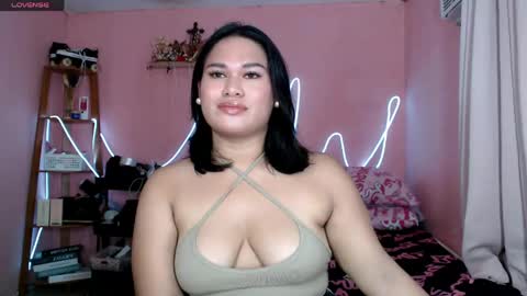 Snapshot of ur_baby_rebbecca chatting on June 7, 11:25 am SINGLE online show from June 7, 11:25 am