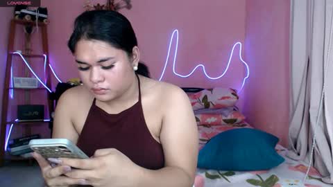 Snapshot of ur_baby_rebbecca chatting on July 4, 1:12 am SINGLE online show from July 4, 1:12 am