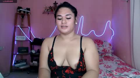 Snapshot of ur_baby_rebbecca chatting on July 7, 9:57 am SINGLE online show from July 7, 9:57 am