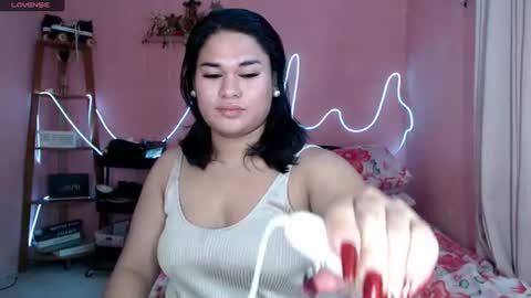 Snapshot of ur_baby_rebbecca chatting on July 7, 11:09 pm SINGLE online show from July 7, 11:09 pm
