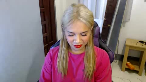 Vee online show from January 19, 10:06 am