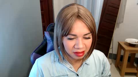 Vee online show from January 23, 3:26 am