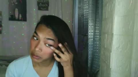 ur_dazzlingmorenaxx online show from December 5, 3:26 am