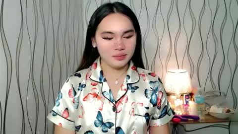 QUEENSY online show from December 5, 1:25 am