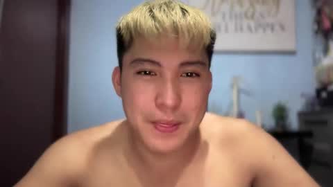 Snapshot of ur_jayqutee chatting on May 9, 4:56 pm Ur jayqutee online show from May 9, 4:56 pm