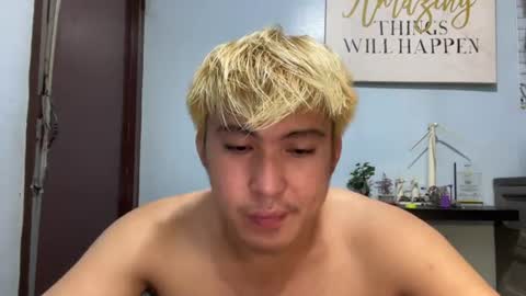 Snapshot of ur_jayqutee chatting on June 18, 9:36 am Ur jayqutee online show from June 18, 9:36 am