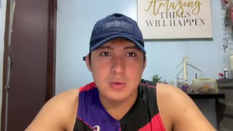 Snapshot of ur_jayqutee chatting on July 24, 6:22 am Ur jayqutee online show from July 24, 6:22 am