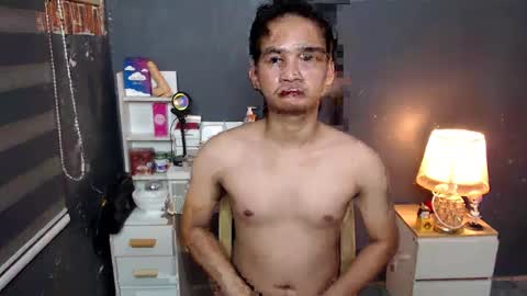 Snapshot of ur_joshuahotnotch chatting on December 3, 10:50 am ur_joshuahotnotch online show from December 3, 10:50 am