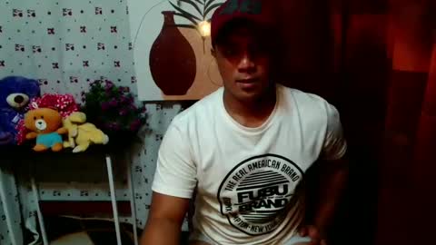 Snapshot of ur_pinoydave chatting on January 13, 1:49 pm Dave online show from January 13, 1:49 pm