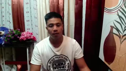 Snapshot of ur_pinoydave chatting on March 3, 6:26 am Dave online show from March 3, 6:26 am