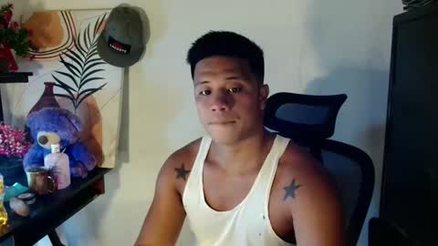 Snapshot of ur_pinoydave chatting on February 27, 10:37 am Dave online show from February 27, 10:37 am