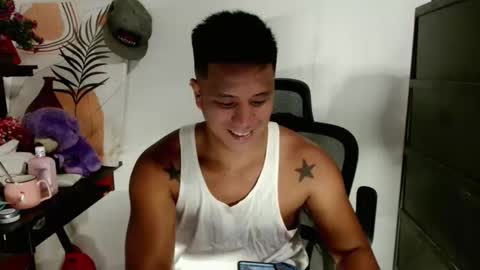 Snapshot of ur_pinoydave chatting on March 27, 8:09 am Dave online show from March 27, 8:09 am