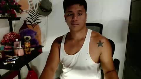 Snapshot of ur_pinoydave chatting on April 10, 5:23 am Dave online show from April 10, 5:23 am