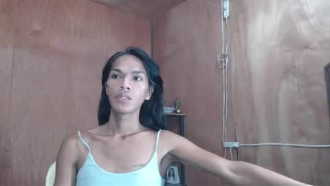 Snapshot of ur_prescious_xxx chatting on May 20, 9:32 pm Ur Lovely Pricious online show from May 20, 9:32 pm