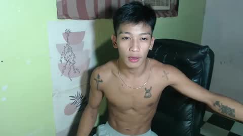 Snapshot of ur_raffy chatting on February 18, 6:15 am ur_raffy online show from February 18, 6:15 am