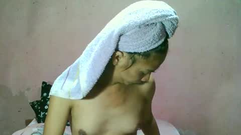 ur_sexybabe_ehra online show from May 27, 12:46 pm