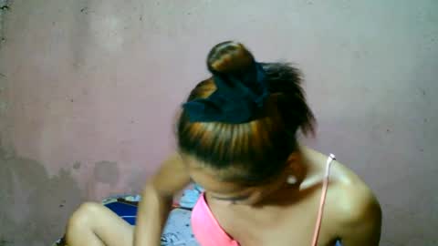 Snapshot of ur_sexybabe_ehra chatting on July 28, 7:39 pm ur_sexybabe_ehra online show from July 28, 7:39 pm