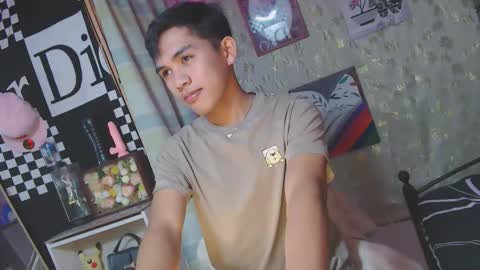 ur_shan21 online show from March 17, 1:43 am