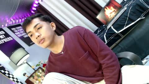 Snapshot of ur_shan21 chatting on August 4, 7:38 pm ur_shan21 online show from August 4, 7:38 pm