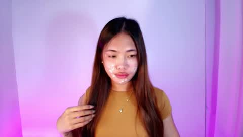 Snapshot of ur_sweet_ann chatting on June 12, 5:23 pm ur_sweet_ann online show from June 12, 5:23 pm