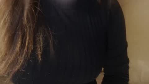 Snapshot of ur_truelyhot_trisha chatting on February 17, 8:04 pm ur_truelyhot_trisha online show from February 17, 8:04 pm