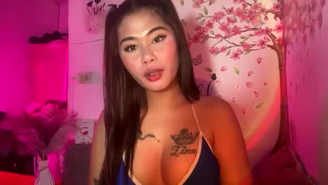 HelloIm  Girly online show from April 30, 8:48 pm