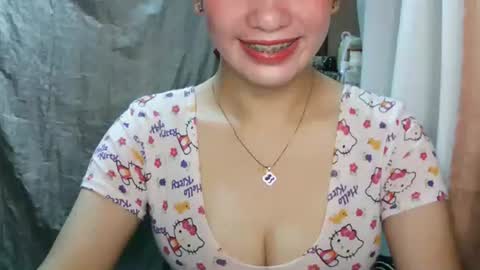 Snapshot of ur_yassy chatting on May 24, 9:42 pm ur_yassy online show from May 24, 9:42 pm