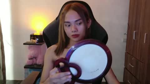 urasian_crisa online show from October 20, 9:21 am