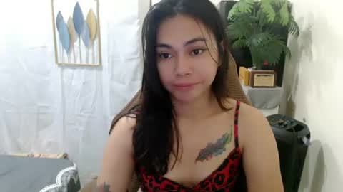 Snapshot of urasian_erica chatting on July 19, 1:09 am urasian_erica online show from July 19, 1:09 am