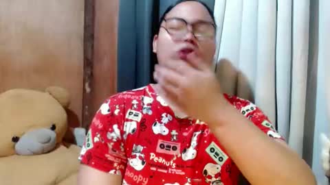 Snapshot of urasian_hotchix69 chatting on February 7, 10:24 pm Lycah online show from February 7, 10:24 pm