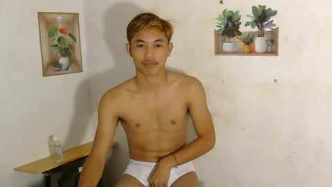 Snapshot of urasian_jomarie chatting on June 24, 12:04 pm urasian_jomarie online show from June 24, 12:04 pm
