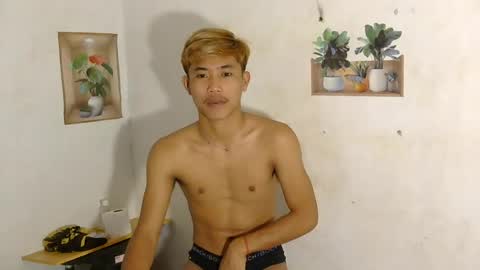 Snapshot of urasian_jomarie chatting on June 27, 8:36 pm urasian_jomarie online show from June 27, 8:36 pm
