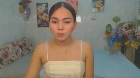 Snapshot of urasian_kat chatting on May 6, 4:01 pm urasian_kat online show from May 6, 4:01 pm