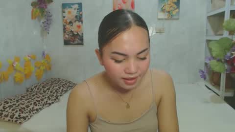 Snapshot of urasian_kat chatting on June 1, 11:28 pm urasian_kat online show from June 1, 11:28 pm