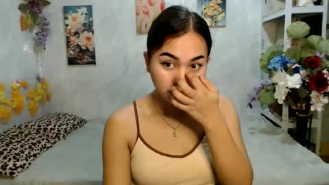 Snapshot of urasian_kat chatting on June 10, 7:02 pm urasian_kat online show from June 10, 7:02 pm