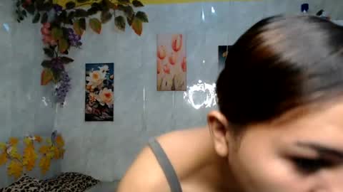 Snapshot of urasian_kat chatting on July 17, 10:47 pm urasian_kat online show from July 17, 10:47 pm