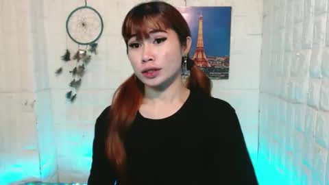 Snapshot of urasian_khalifa21 chatting on April 5, 3:53 pm Shirley online show from April 5, 3:53 pm
