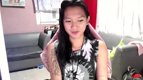 NEWRA  ALLISON online show from September 23, 5:43 am