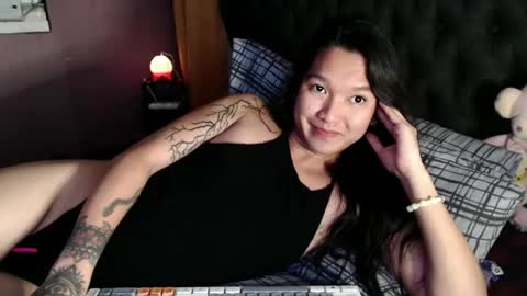 NEWRA  ALLISON online show from March 11, 10:38 pm