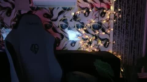 jess online show from March 9, 2:48 am