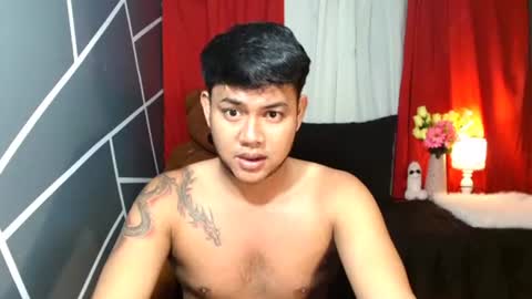 Snapshot of urasiankyler chatting on July 13, 11:57 am urasiankyler online show from July 13, 11:57 am