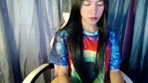 Snapshot of urasiansexbombgirlxxx chatting on July 13, 12:57 am Elizabeth online show from July 13, 12:57 am