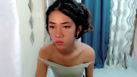 Snapshot of urasianyana chatting on June 12, 3:05 am urasianyana online show from June 12, 3:05 am